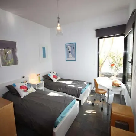 Sleeps 6 Pool Wifi *